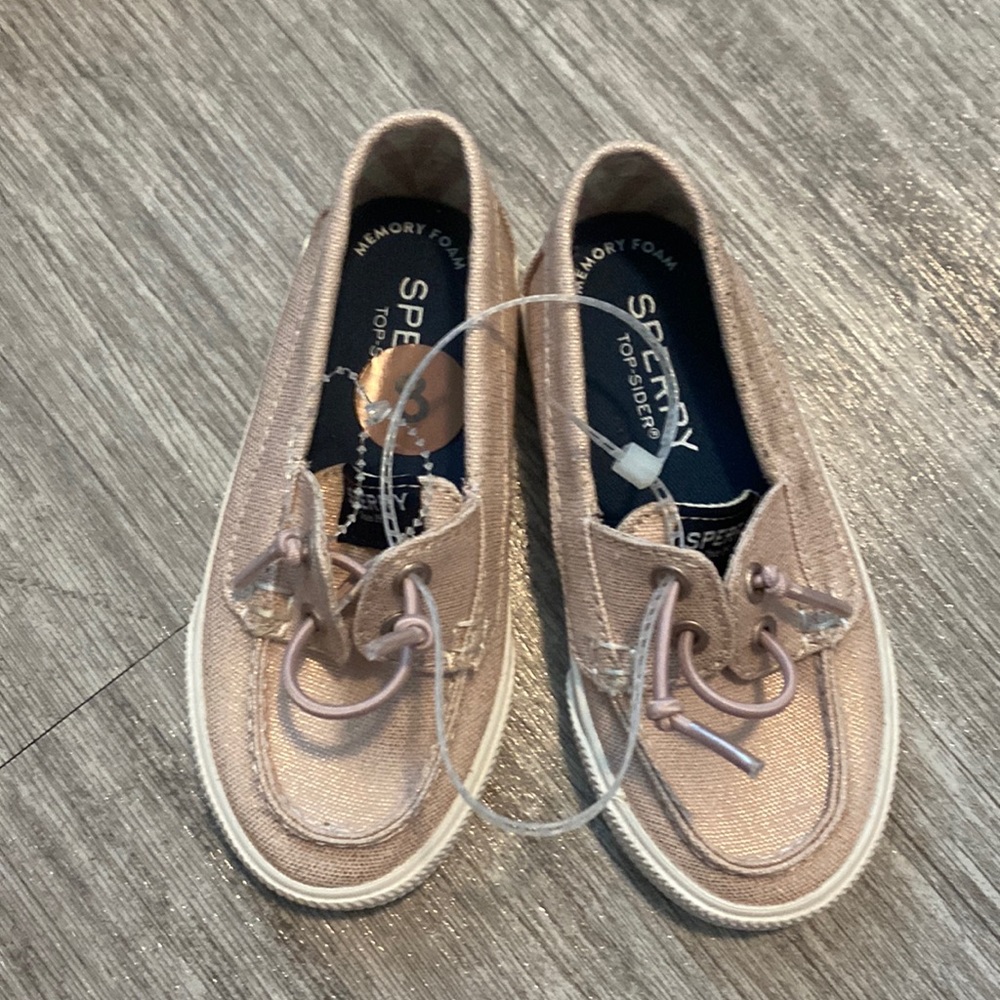 Pink sperrys